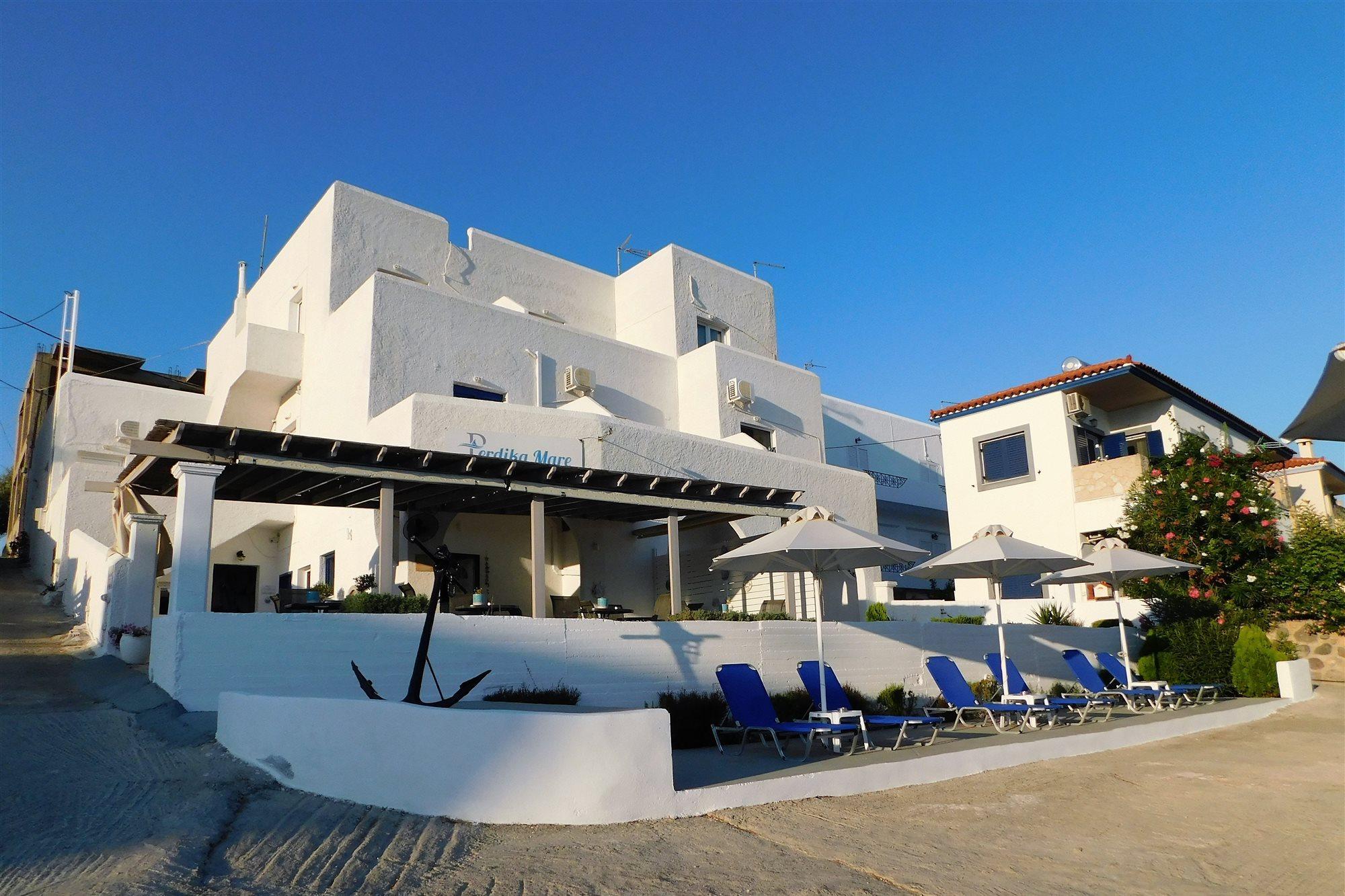 Perdika Mare Guesthouse Exterior photo